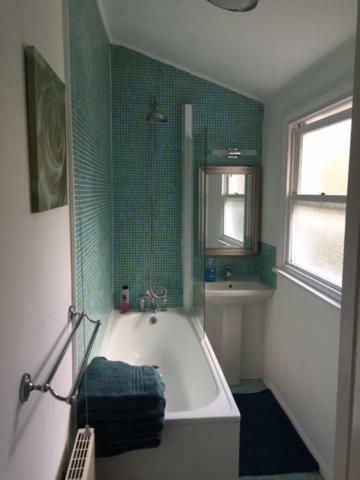 Perfect 2 Bedroom Flat Shepherds Bush W12 London Exterior photo
